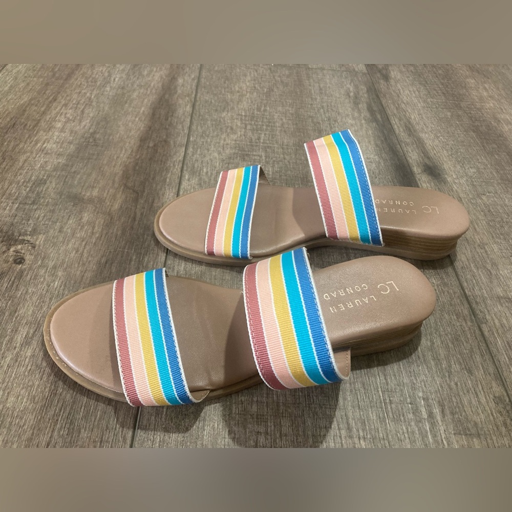 LC women’s 7 M mint rainbow slide sandals